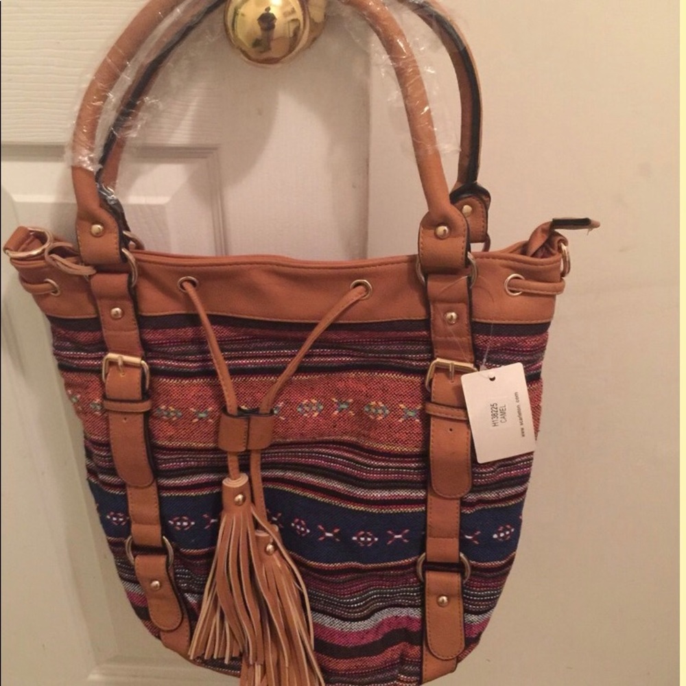 New Scarleton Medium Handbag